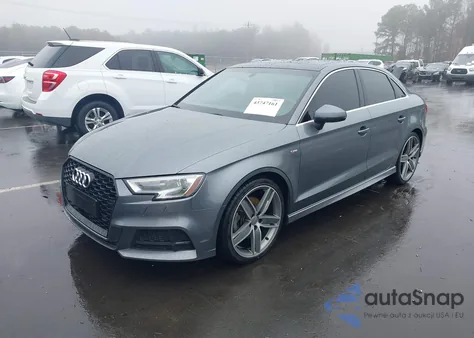 2017 Audi A3 2.0T Premium z USA, uszkodzony, nr VIN WAUJ8GFFXH1076491